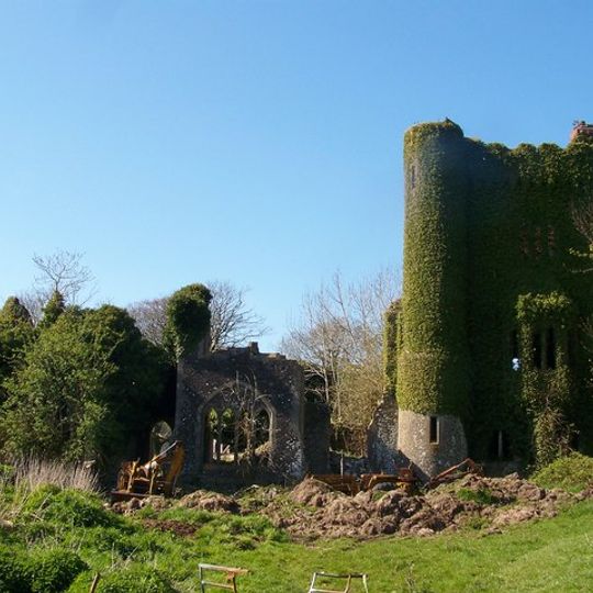 Bronwydd Castle