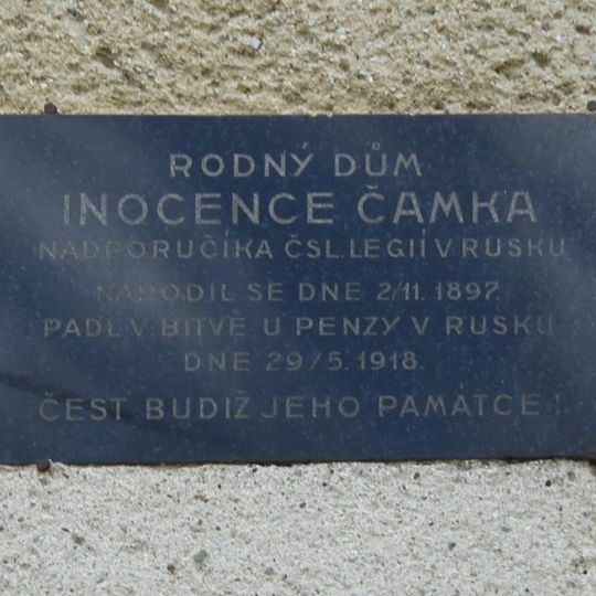 Pamětní deska v Července ulice Svatoplukova