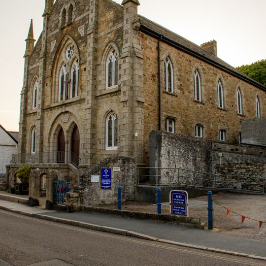 Methodist Church, Forecourt Walls And Steps