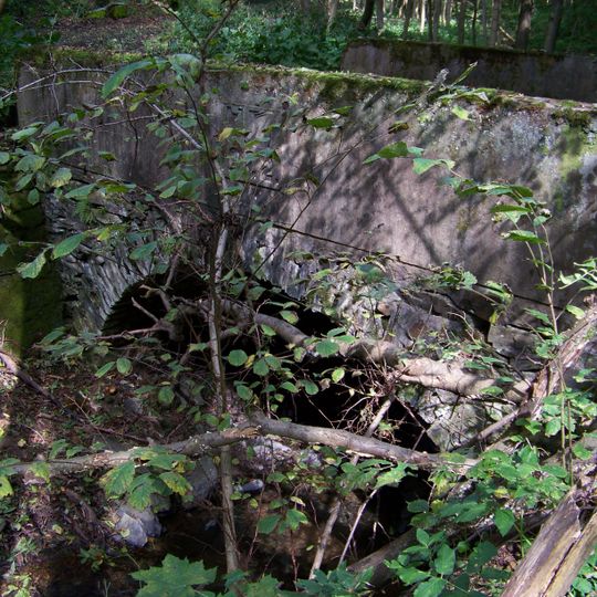 Most přes Vůznici před soutokem s Benešákem