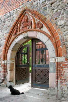 Entrance 0