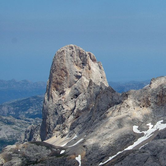 Naranjo de Bulnes / Picu Urriellu
