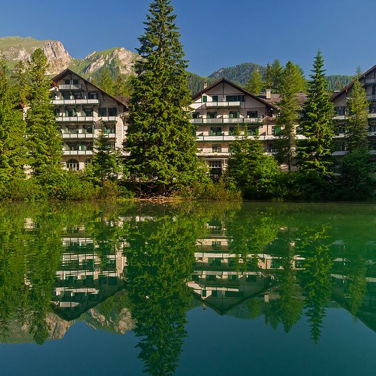 Hotel Pragser Wildsee