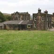 Model Farm To Dobroyd Castle