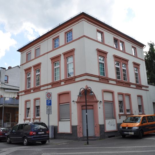 Taunusstraße 14