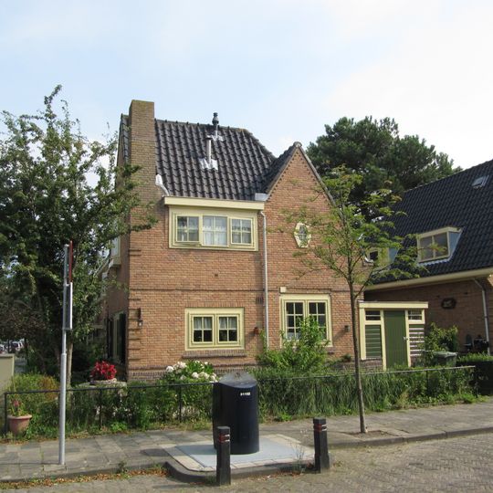 Vrijstaande woning, onderdeel van het complex Onder Dak