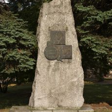 Pomník Masaryka, Beneše a Štefánika v Kostelci nad Černými lesy