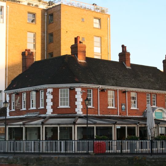 British Waterways Customs House On West Quay Of Regent's Canal Dock Entrance