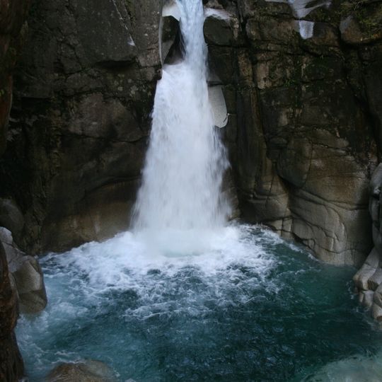 Ryujin Falls