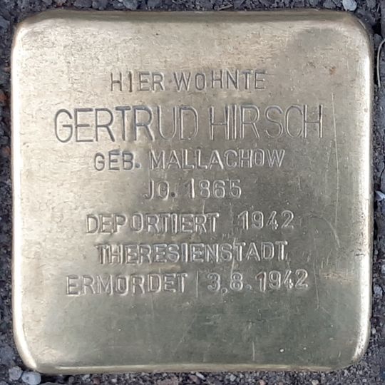 Stolperstein en memoria de Gertrud Hirsch