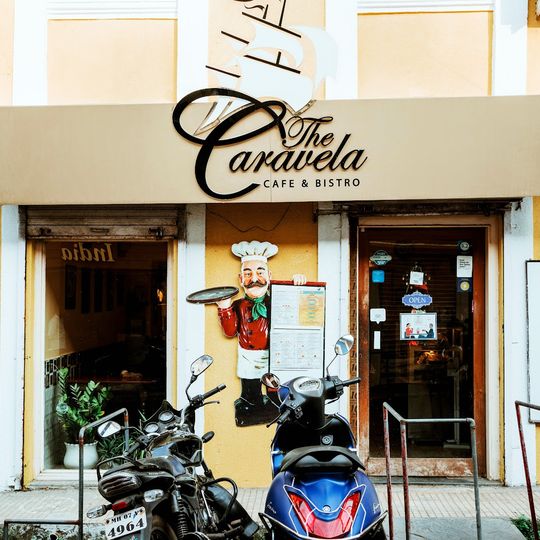 Caravela Cafe And Bistro
