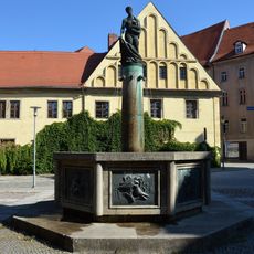 Vier-Jahreszeiten-Brunnen (Merseburg)