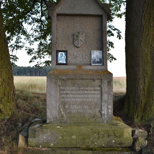 Kříž západně od Kníjí u zaniklého rozcestí