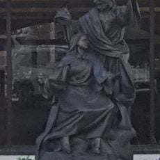 Statue