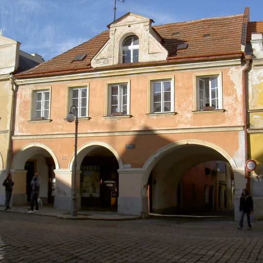 Náměstí Míru čp. 146