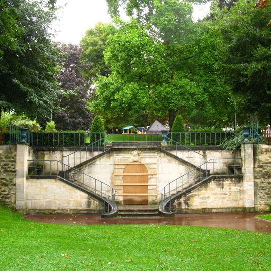 Immeuble, 47 rue Émile-Raspail