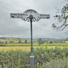 Milepost at SP 28003 33503