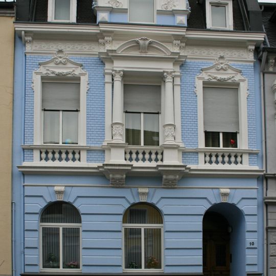 Barbarossastraße 10