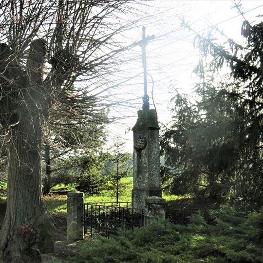 Kříž na západním okraji Dolánek