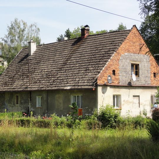 138 Jasienicka Street in Międzyrzecze Górne