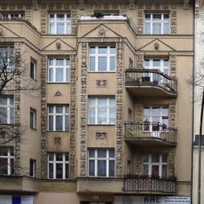 Mietshaus, Läden Kaiser-Friedrich-Straße 17