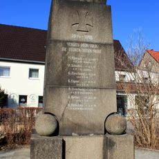 Gefallenendenkmal Dorfplatz Göda