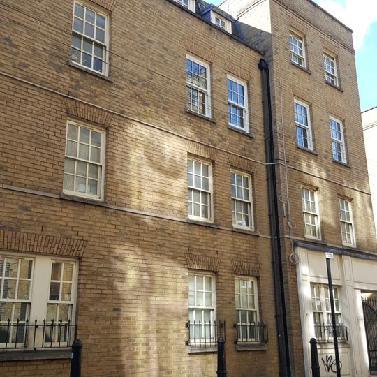 3-7, Cleveland Way E1