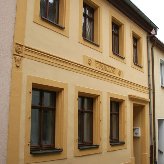 Wohnhaus in geschlossener Bebauung