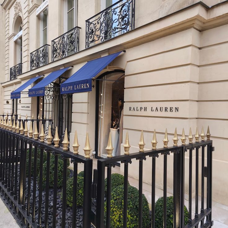 Avenue Montaigne