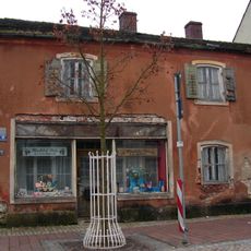 Wohn- und Geschäftshaus