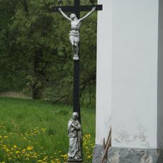 Kříž u Nesvačil u kaple