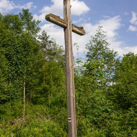 Kříž západně od Podkosti