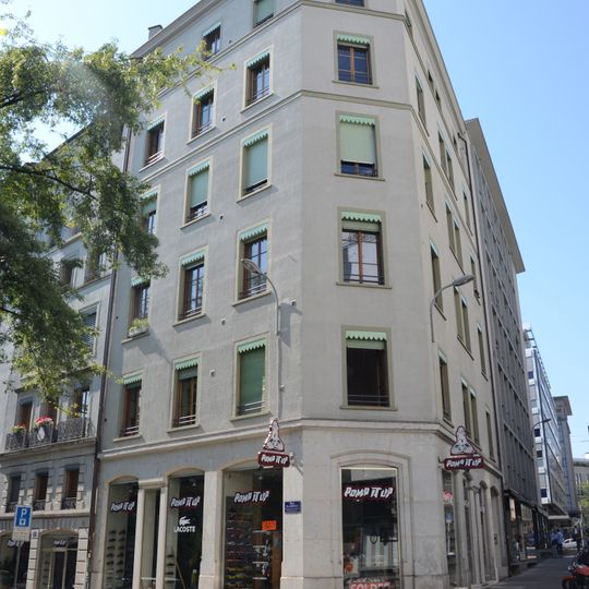 Wohngebäude des Häuserblocks Coutance-Rousseau-Etuves