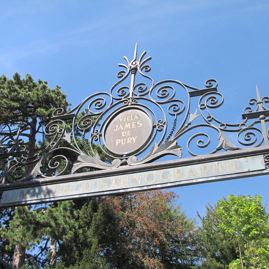 Villa James de Pury et annexe avec fresque de Hans Erni