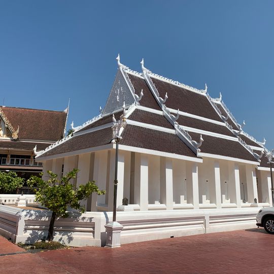 Wat Pho Nayok