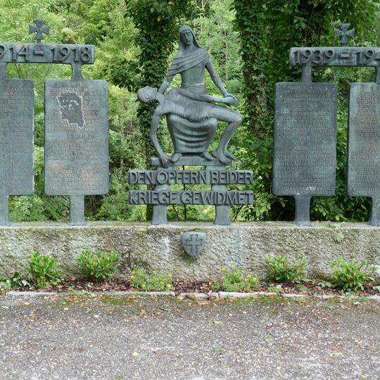 Trattenbach war memorial