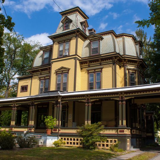 Van Wyck Brooks Historic District