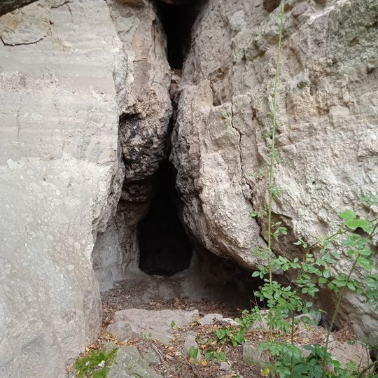Kő-hegyi Cave