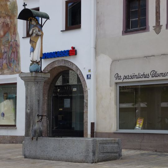 Brunnen mit Maria Immaculata, Marienbrunnen