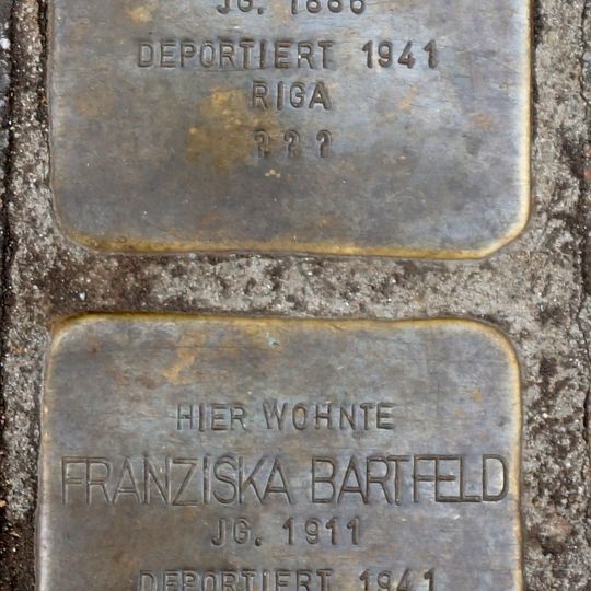Stolperstein en memoria de Malka Bartfeld