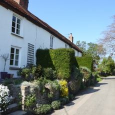 Lavender Cottage  Rose Cottage