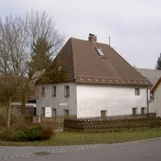 Walmdachhaus