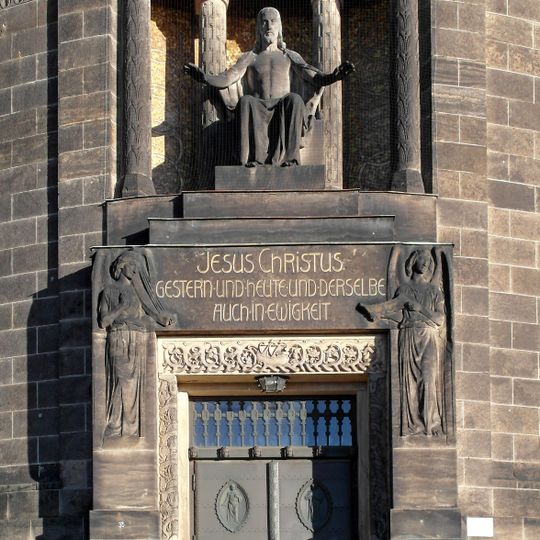 Segnender Christus an der Christuskirche, Dresden