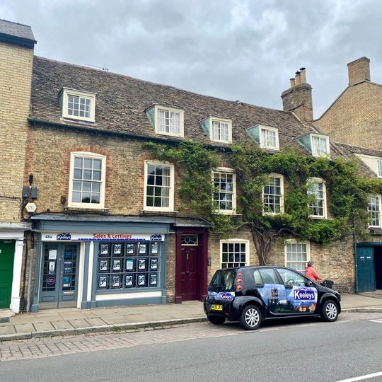 48, St Mary's Street