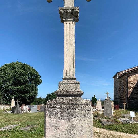Cemetery cross of Chanoz-Châtenay