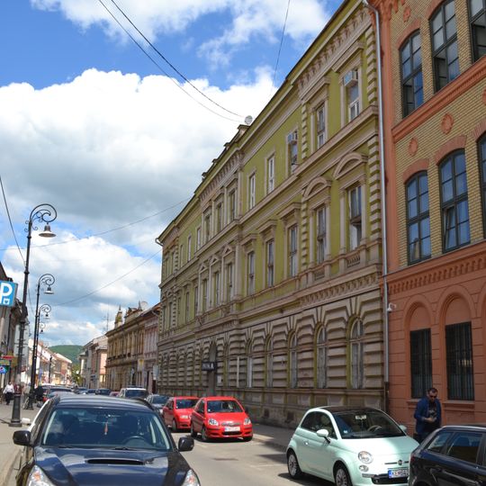 Poliklinika, finančný palác