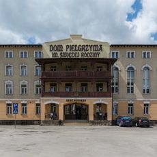 Hotel, ob. dom wycieczkowy