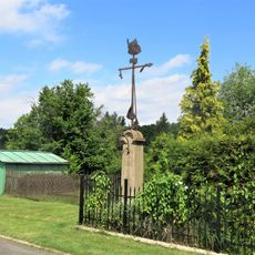 Kříž u domu 1016 v Mikulášovicích