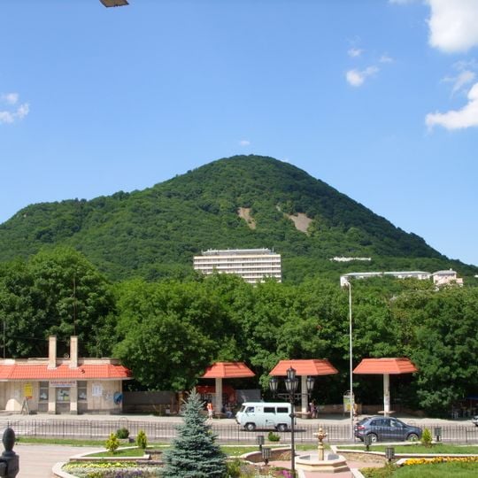Zheleznaya Mount
