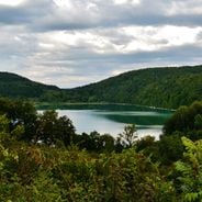 Jura'yı Ziyaret Edin: Doğal Alanlar, Tarihi Köyler ve Dağ Tatil Köyleri